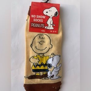 Peanuts no show socks Charlie Brown and Snoopy